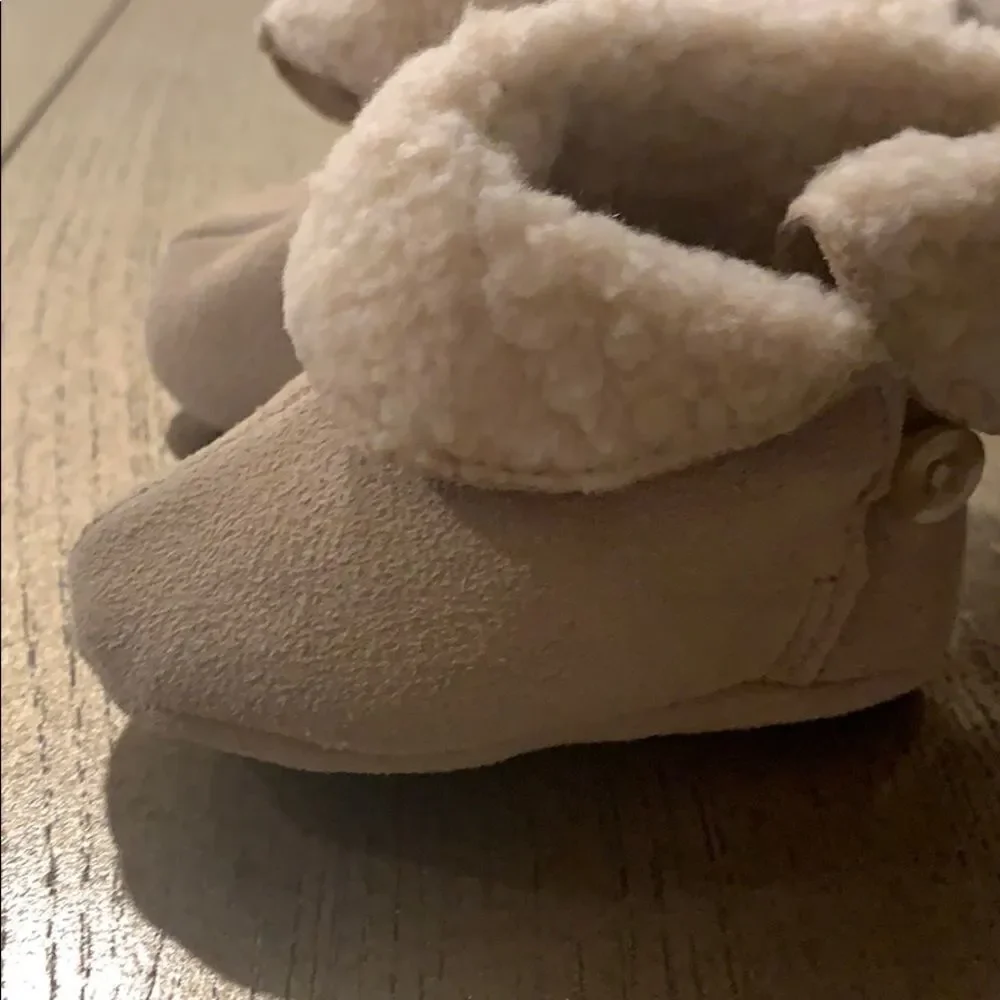 Baby worm boot